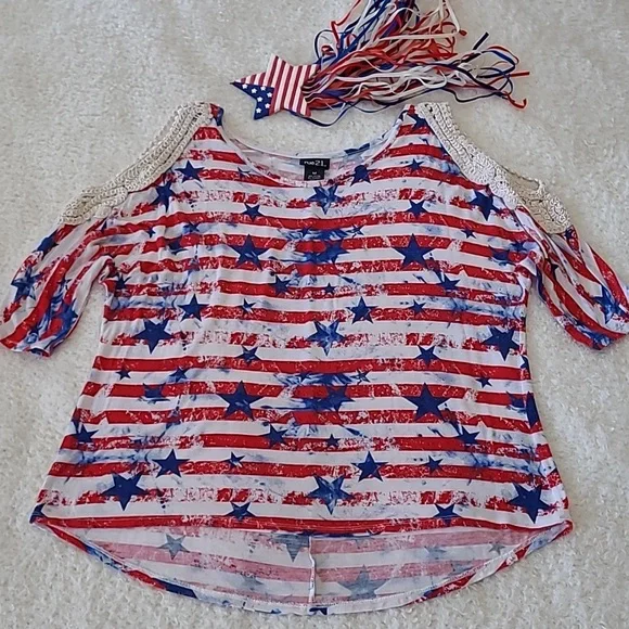 Stars & Stripes Cold Shoulder Top Rue21 Flag Patriotic 4th Womens 3/4 Sleeve Med - Picture 7 of 14
